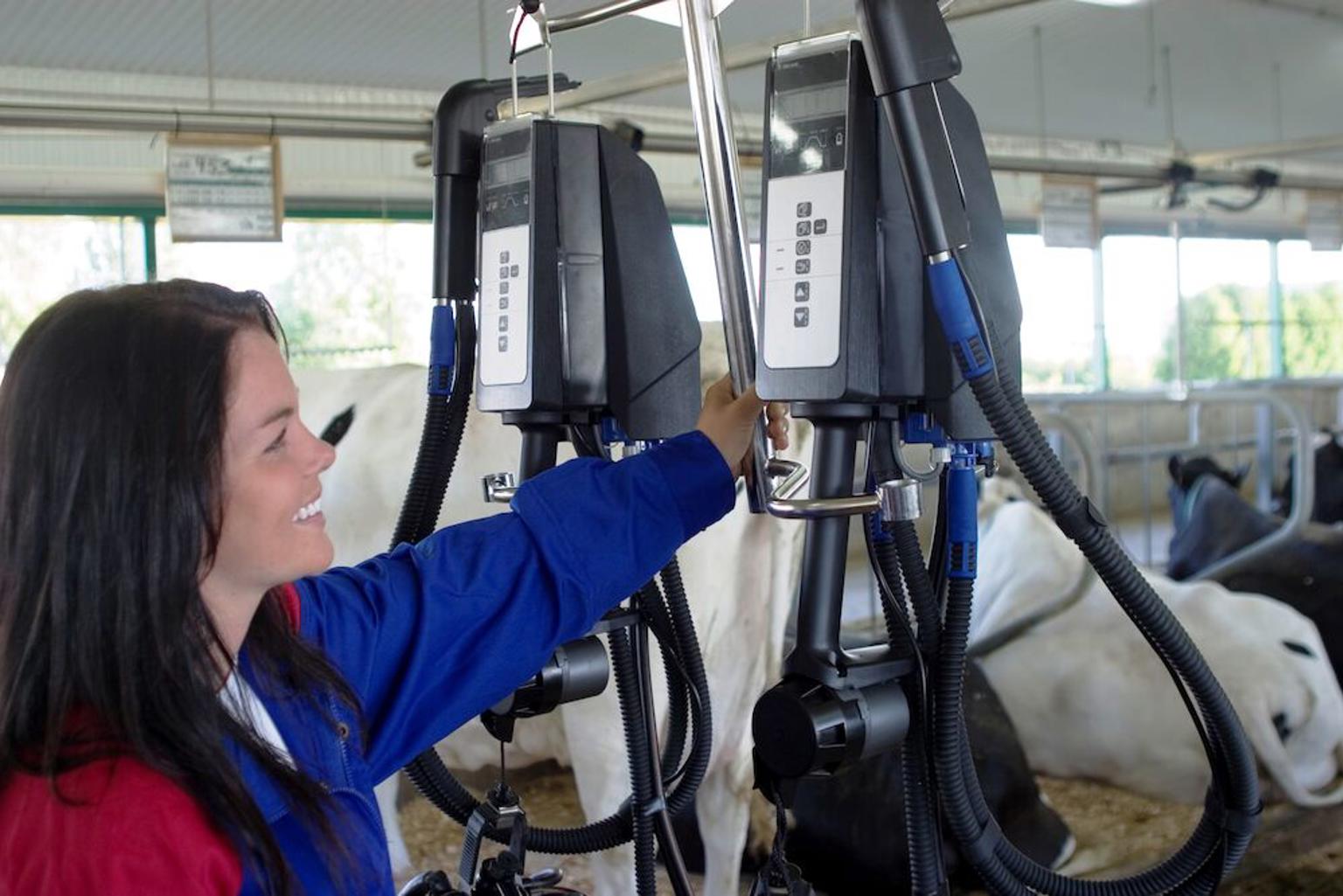 delaval-milking-unit-mu480-with-delpro-delaval